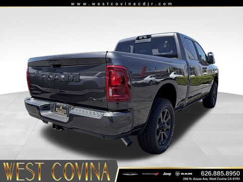 New 2026 RAM 2500 Laramie AWD/4WD image 5