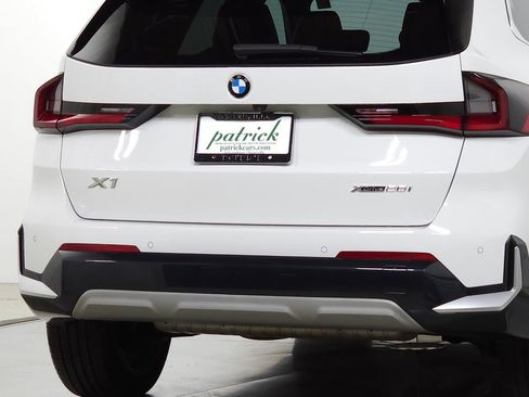 Used 2023 BMW X1 xDrive28i w/ Convenience Package AWD/4WD image 8