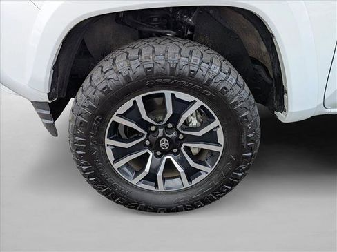Used 2023 Toyota Tacoma TRD Sport image 24