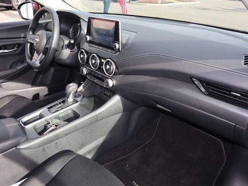 Certified 2025 Nissan Sentra SV image 27