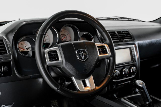 Used 2011 Dodge Challenger SRT8 RWD image 13