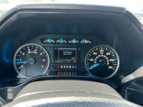 Used 2015 Ford F150 XLT w/ Equipment Group 301A Mid AWD/4WD image 19