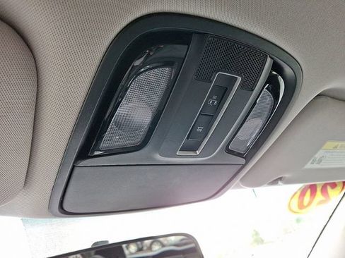 Used 2020 Kia Sorento LX image 25