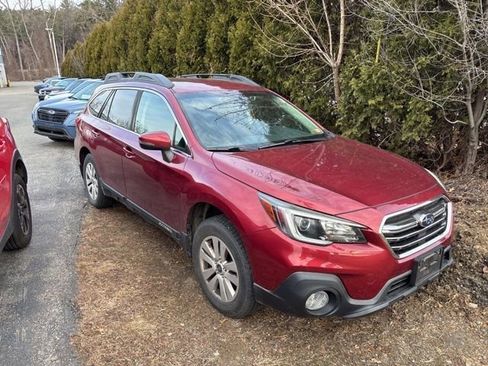 Used 2019 Subaru Outback 2.5i Premium image 2