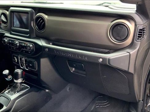 Certified 2018 Jeep Wrangler Unlimited Sport S image 17