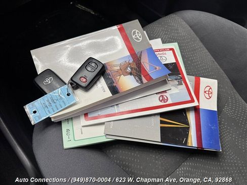 Used 2012 Toyota Prius V Three image 22