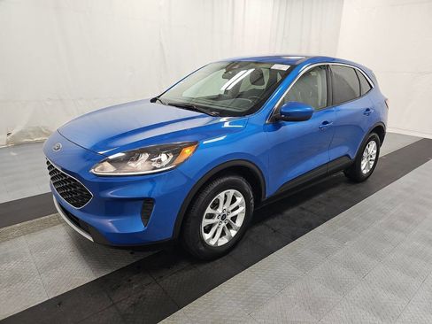 Used 2020 Ford Escape SE image 1