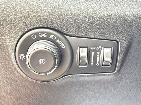 New 2026 Jeep Compass Latitude image 20