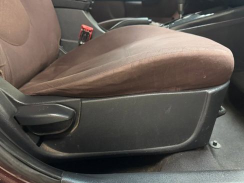 Used 2010 Kia Forte EX image 31