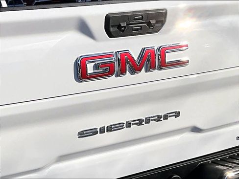 Used 2025 GMC Sierra 2500 SLE w/ SLE Convenience Package image 24