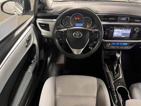 Used 2015 Toyota Corolla L image 18