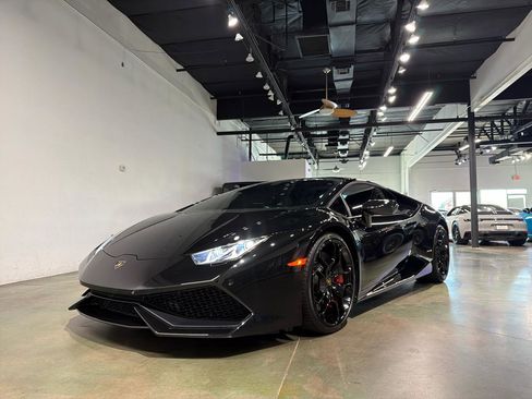 Used 2015 Lamborghini Huracan LP 610-4 AWD/4WD image 34
