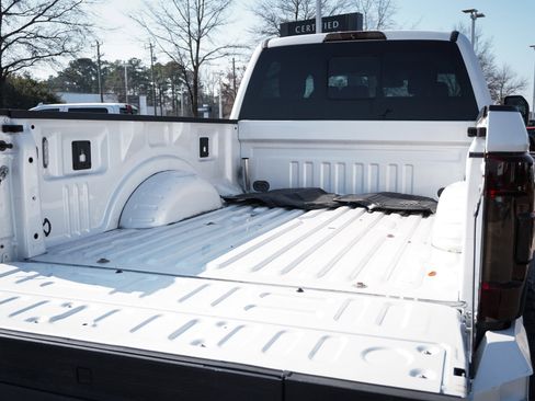 Used 2019 Ford F250 Lariat w/ Lariat Ultimate Package image 32