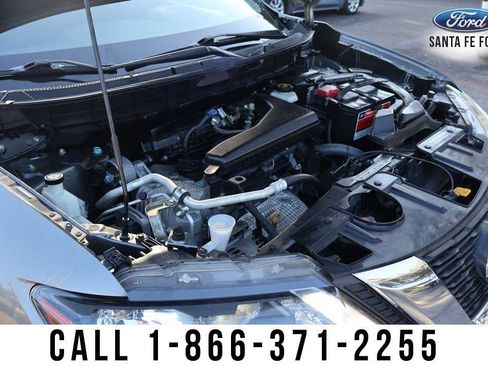 Used 2017 Nissan Rogue SV image 25