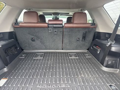 Used 2017 Toyota 4Runner Limited image 27