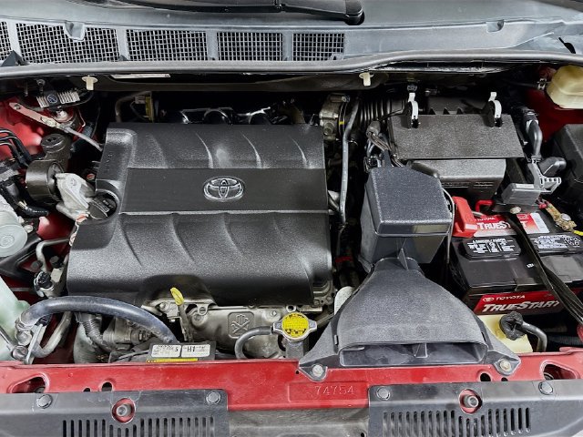 Used 2016 Toyota Sienna XLE w/ XLE Navigation Package FWD image 30