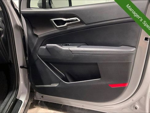 Used 2026 Kia Sportage EX FWD image 22