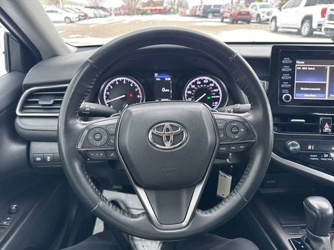 Used 2023 Toyota Camry SE image 17