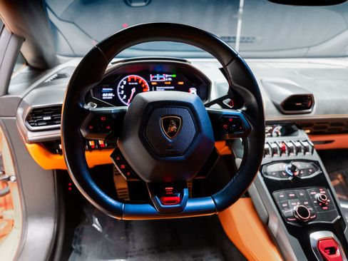 Used 2015 Lamborghini Huracan LP 610-4 image 47
