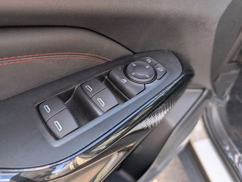 New 2026 Chevrolet Trax RS w/ Sunroof Package image 15