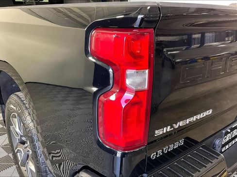 Used 2023 Chevrolet Silverado 1500 RST AWD/4WD image 39