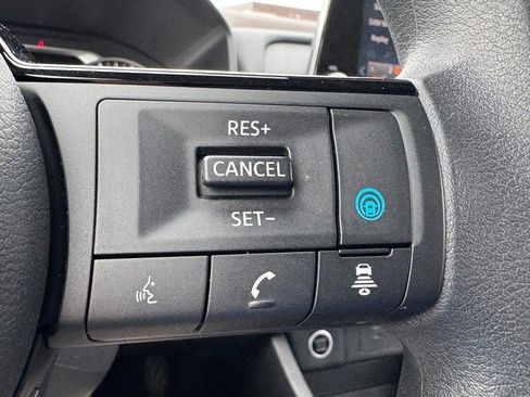 Used 2023 Nissan Rogue SV image 19