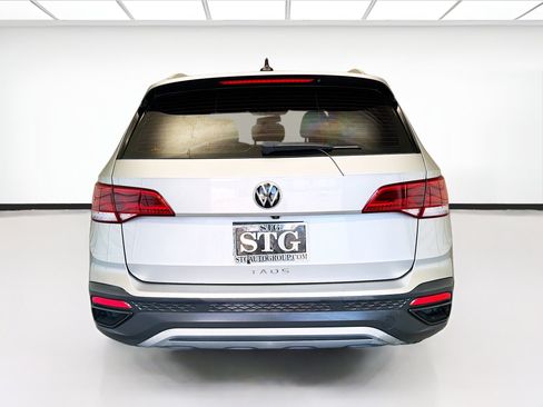 Used 2022 Volkswagen Taos S FWD image 5