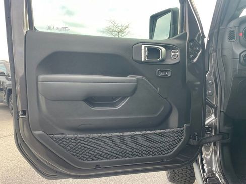 New 2026 Jeep Wrangler Unlimited Rubicon w/ Safety Group AWD/4WD image 10