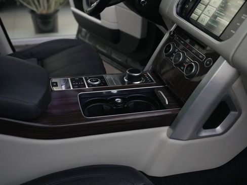Used 2015 Land Rover Range Rover Supercharged AWD/4WD image 34