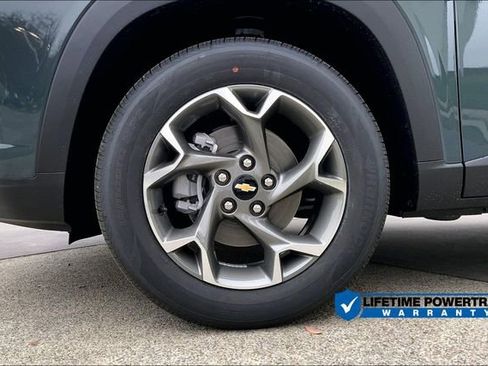 New 2026 Chevrolet Trax LT image 12