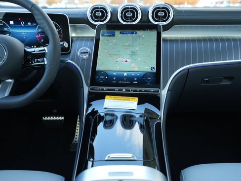 New 2026 Mercedes-Benz GLC 300 4MATIC image 25