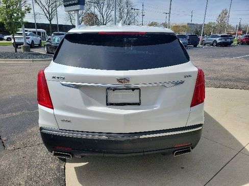 Used 2017 Cadillac XT5 Premium Luxury AWD/4WD image 11