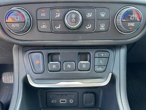 Used 2020 GMC Terrain Denali w/ Denali Premium Package AWD/4WD image 30