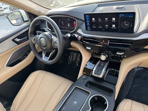 Used 2025 Acura MDX SH-AWD image 12