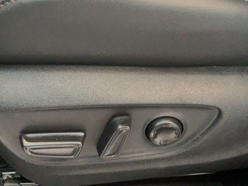 Certified 2025 Toyota Sienna Limited AWD/4WD image 24