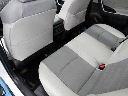 Used 2025 Toyota RAV4 XLE Premium image 20