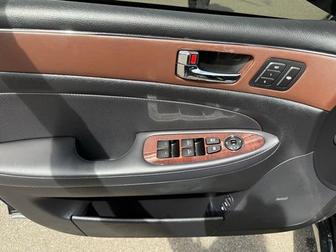 Used 2011 Hyundai Genesis 4.6 RWD image 26