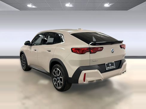 Certified 2026 BMW X2 xDrive28i AWD/4WD image 3