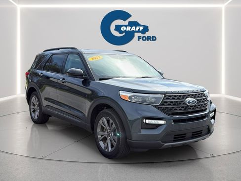 Used 2022 Ford Explorer XLT w/ Equipment Group 202A AWD/4WD image 4