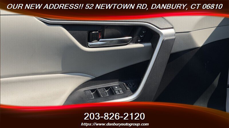 Used 2022 Toyota RAV4 XLE Premium FWD image 13