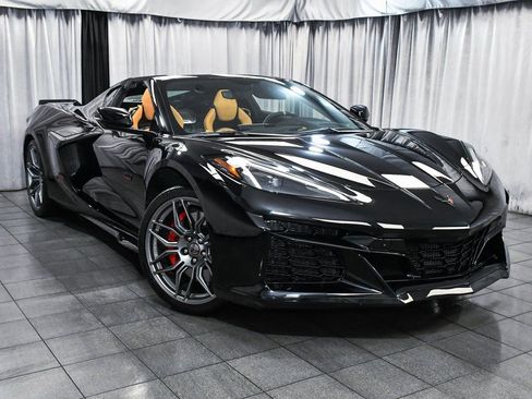 Used 2023 Chevrolet Corvette Z06 image 3