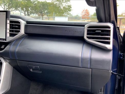 Used 2022 Toyota Tundra Platinum image 18