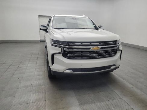 Used 2021 Chevrolet Suburban Premier w/ Premium Package image 14