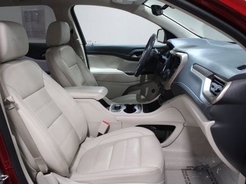 Used 2021 GMC Acadia Denali w/ Denali Technology Package AWD/4WD image 25
