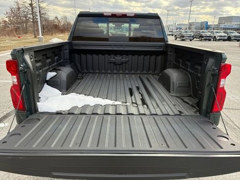 New 2026 Chevrolet Silverado 1500 High Country w/ Technology Package AWD/4WD image 16