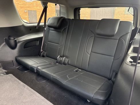Used 2016 Chevrolet Suburban LT AWD/4WD image 16