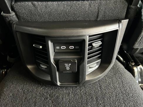 Used 2026 RAM 2500 Laramie AWD/4WD image 35