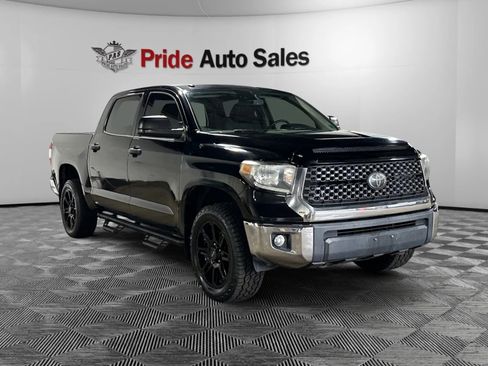 Used 2019 Toyota Tundra SR5 w/ SR5 Upgrade Package AWD/4WD image 3