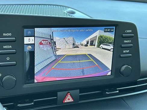 Certified 2025 Hyundai Elantra Sport image 19