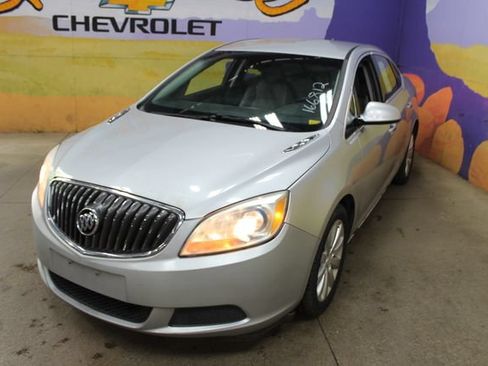 Used 2012 Buick Verano FWD image 4